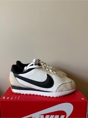 Nike Pacific White Platinum Tint HM4771-105 Women’s Size 6